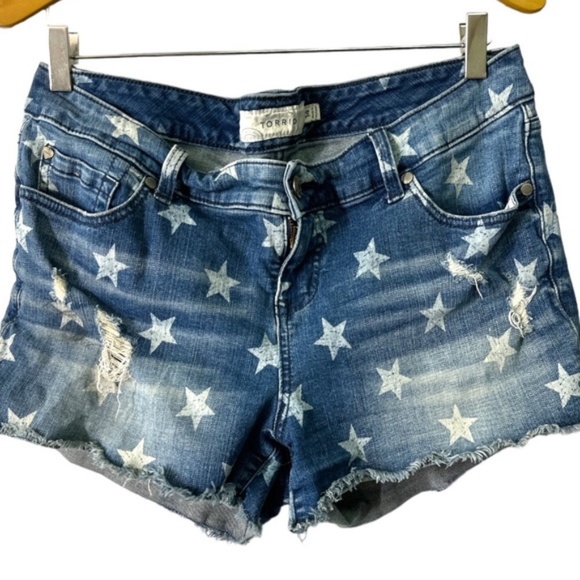 torrid Pants - Torrid Denim Star Cut Offs Size 14